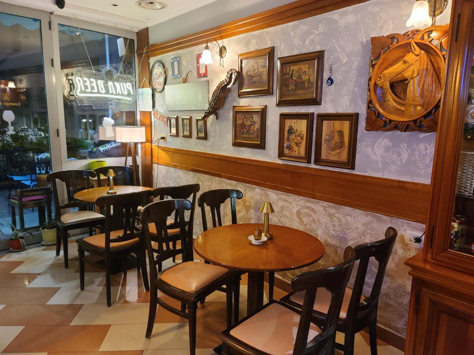 Quick Stop Hotel Tirana Esterno foto